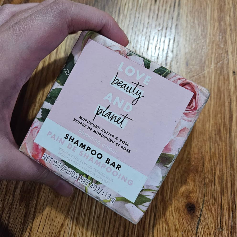 NEW! Love Beauty and Planet Shampoo Bar Murumuru Butter & Rose